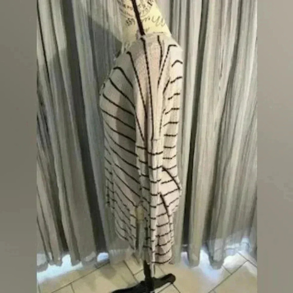 Day Trip waffle knit thermal shirt, medium - Picture 2 of 10